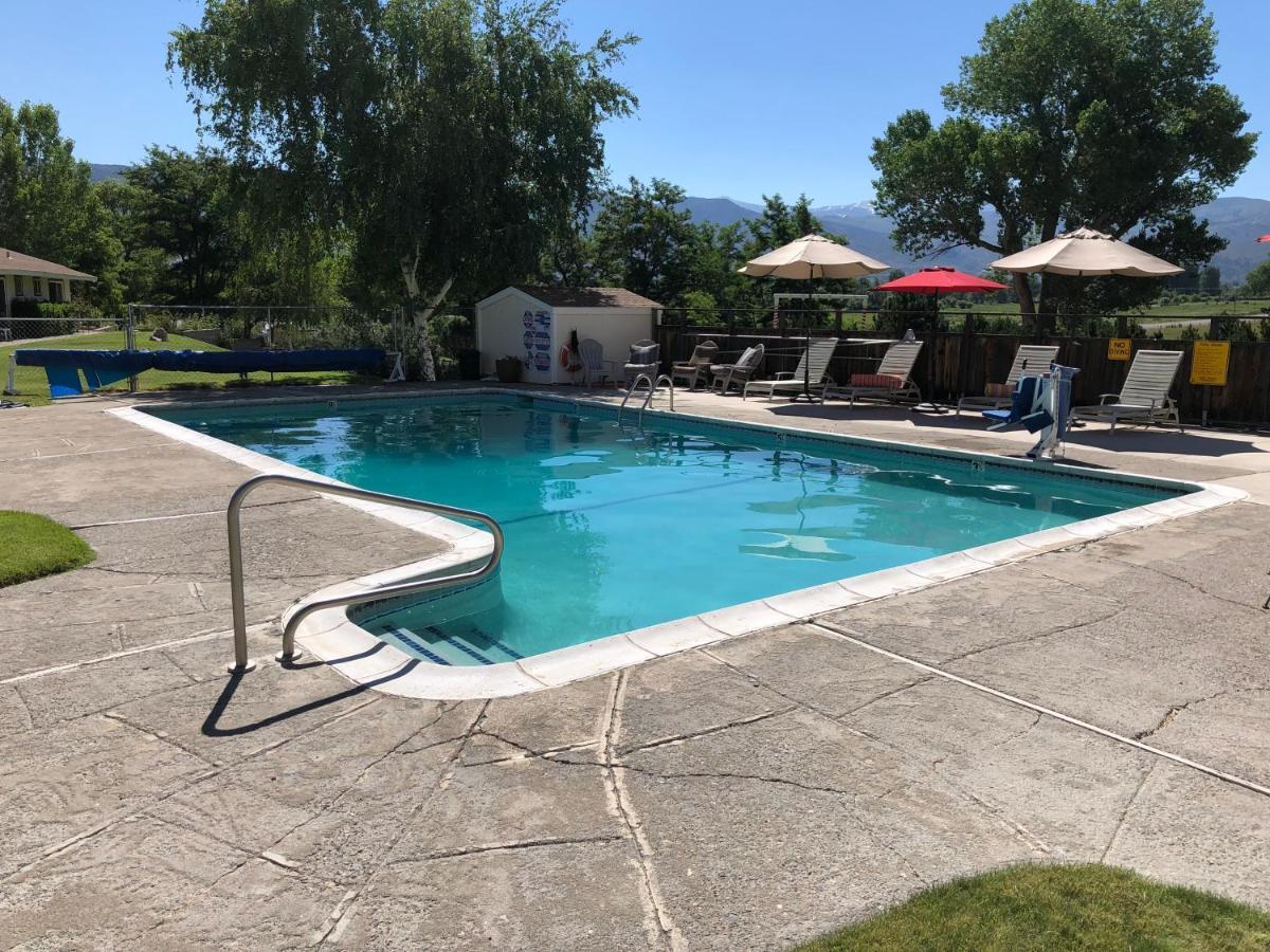 Meadowcliff Lodge Coleville Εξωτερικό φωτογραφία
